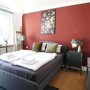 Apartment With Sunny Balcony, Near Main River