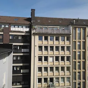 Avi Bismarckhouse Apartment
